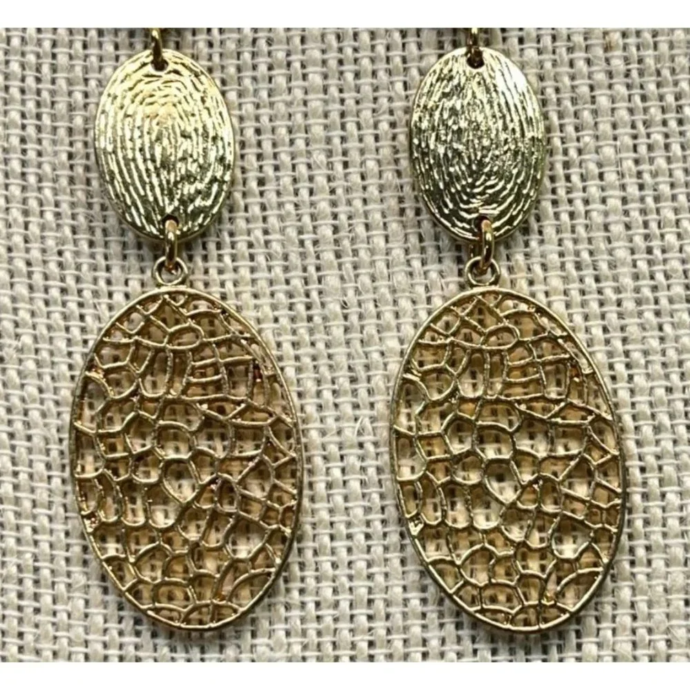 Vintage Dangle Earrings Gold Tone 3 Tiers Filagree Hammered Textured